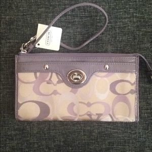 NWT coach zip wallet/wristlet lavender